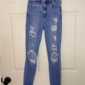 Abercrombie Curve Love High Rise Super Skinny Jeans 26 Short Distressed